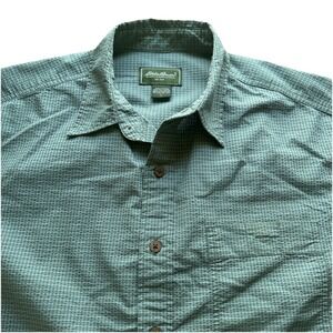 Eddie Bauer Men's Large‎ Green Seersucker Short Sleeve Coconut Button Down Shirt